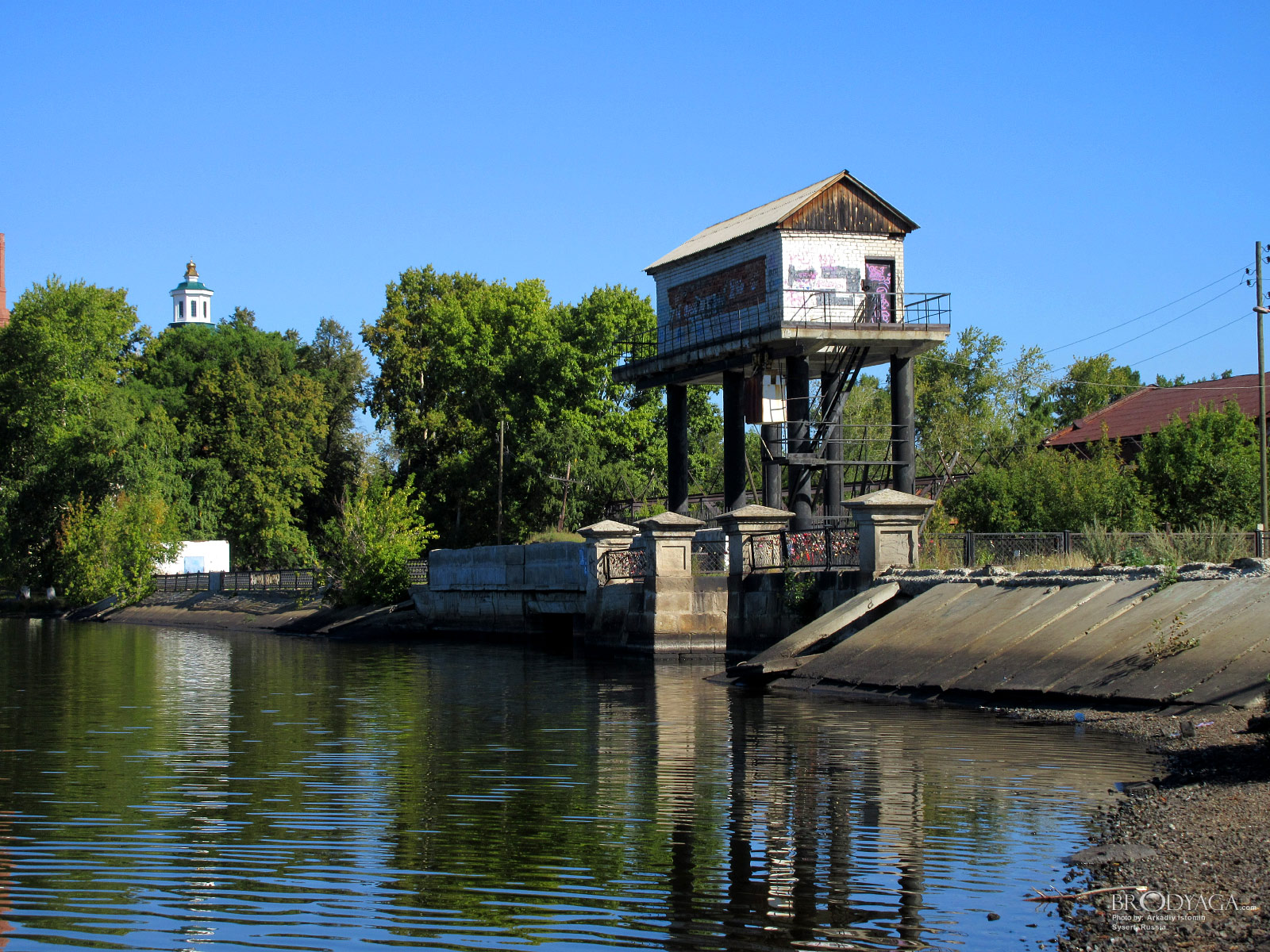 Плотина Сысертского пруда. Сысерть (Sysert)